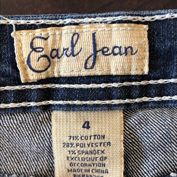 Earl Jeans women’s mini denim shorts Size 4 - Picture 2 of 4
